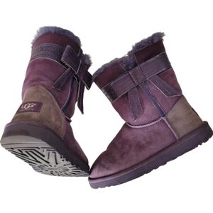 UGG Australia Women's JOSETTE Bow Shearling Boots Size 7